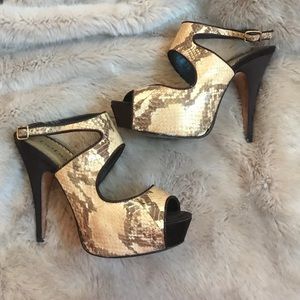 BEBÉ leather sole unique and sexy heels!